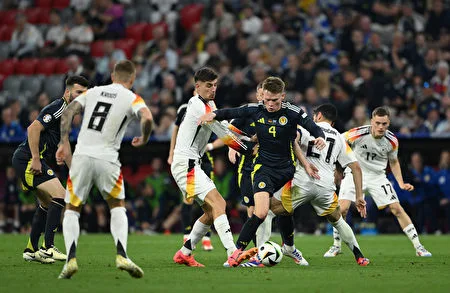 欧洲杯足球赛事现场，易游官网作为官方合作伙伴